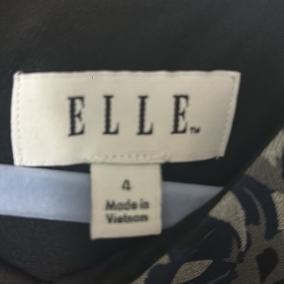 Elle Dress Size 4 - Picture 2 of 2